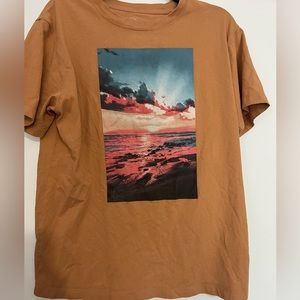 Women’s medium graphic tee, original use